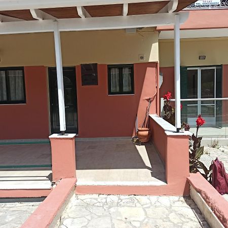 Foteinos Apartments Perivolion Ruang foto