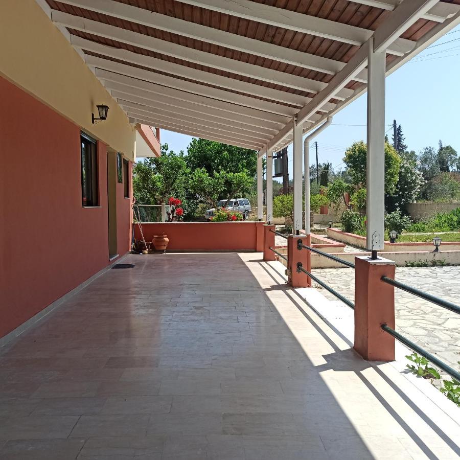 Foteinos Apartments Perivolion Bagian luar foto