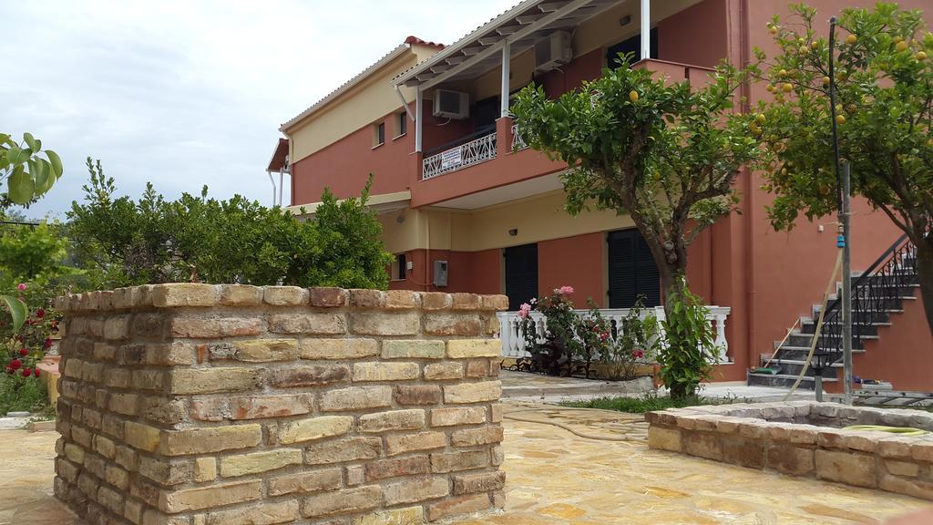 Foteinos Apartments Perivolion Bagian luar foto